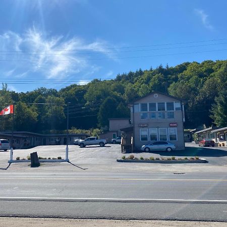 Silver Maple Motel Haliburton Exterior photo