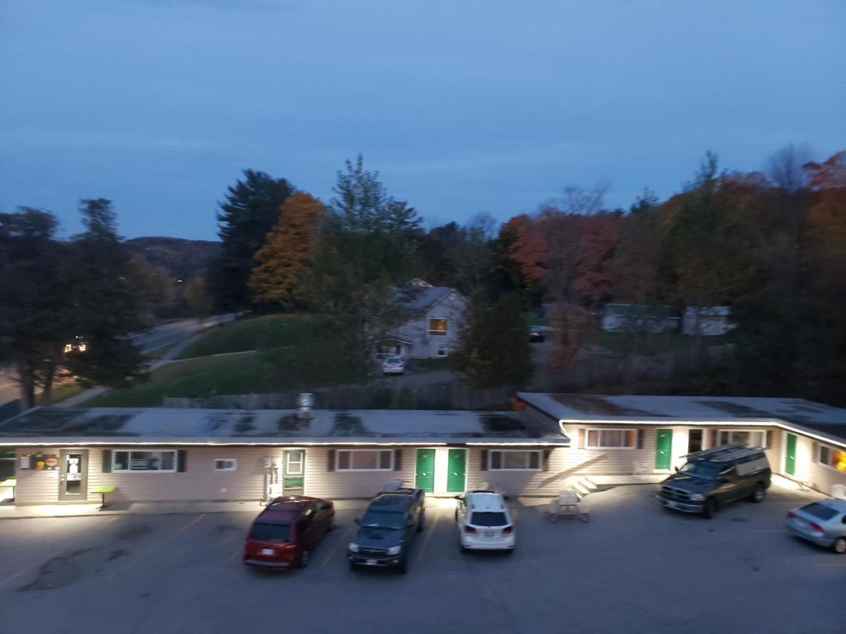 Silver Maple Motel Haliburton Exterior photo